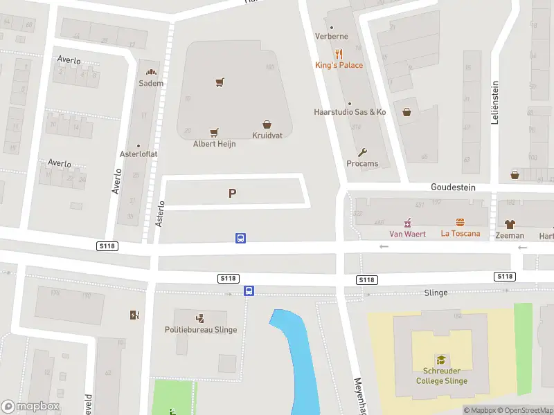 Ambulance met grote spoed naar de Meyenhage in Rotterdam