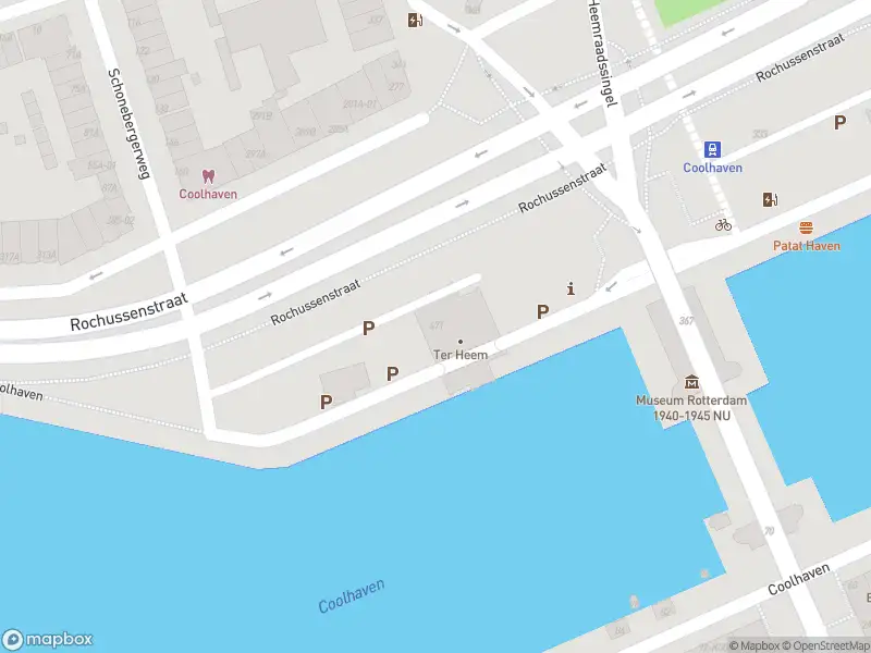 Ambulance met grote spoed naar de Coolhaven in Rotterdam