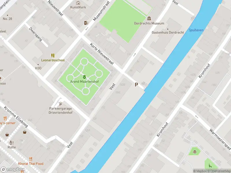 Ambulance met gepaste spoed naar de Vest in Dordrecht