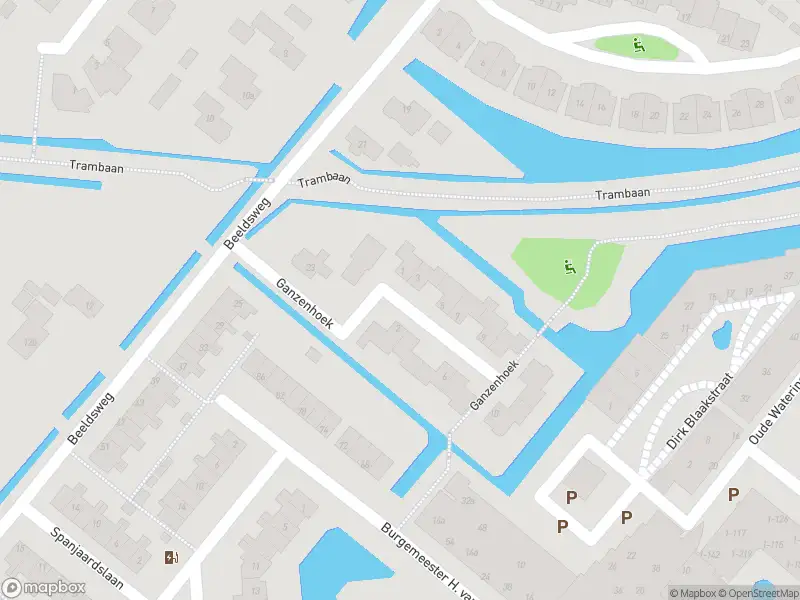 Ambulance met grote spoed naar de Ganzenhoek in Zuidland