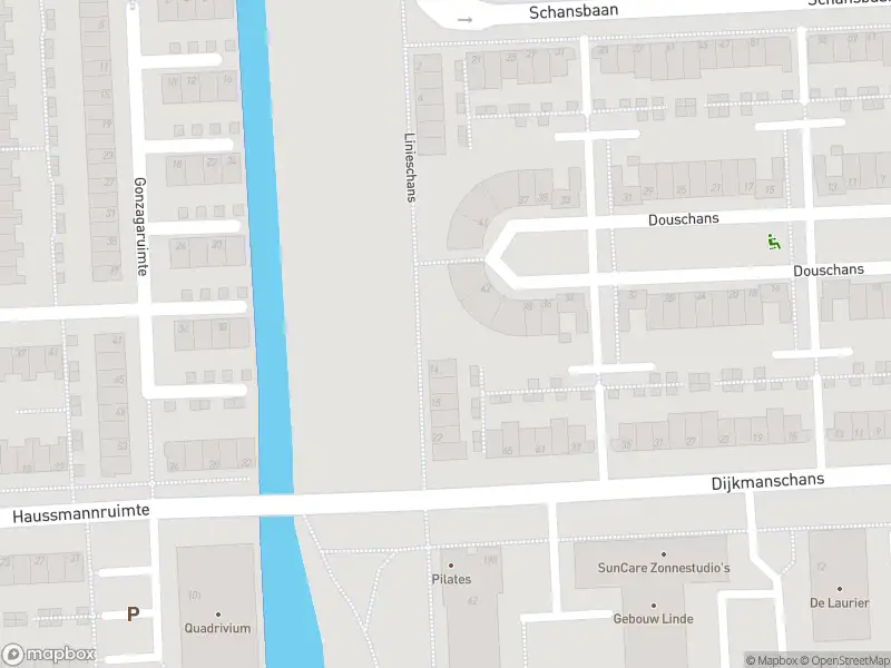 Ambulance met grote spoed naar de Linieschans in Zoetermeer