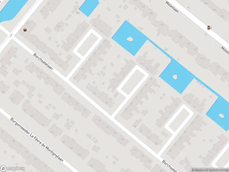 Ambulance met grote spoed naar de Hillegondaplein in Rotterdam