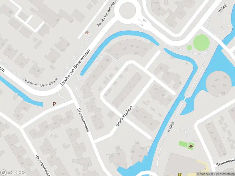 Ambulance met grote spoed naar de Graskamplaan in Uitgeest