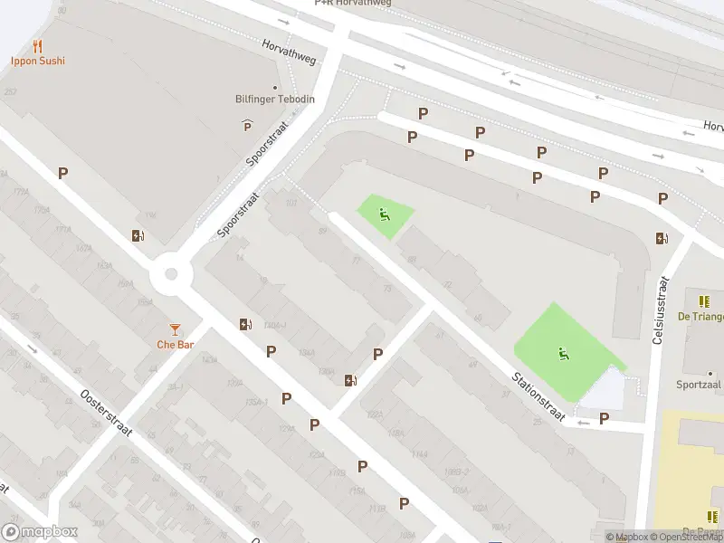 Brandweer met gepaste spoed naar de Stationstraat in Schiedam