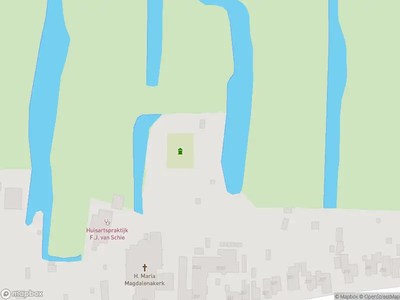 Ambulance met grote spoed naar de Mariastraat in Wormer