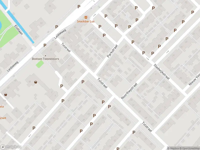 Ambulance met grote spoed naar de Parkstraat in Voorschoten