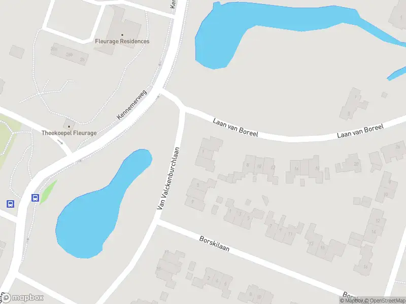 Ambulance met grote spoed naar de Van Valckenburchlaan in Bloemendaal