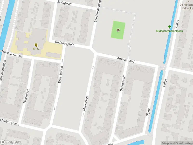 Ambulance met gepaste spoed naar de Maurickerf in Rotterdam