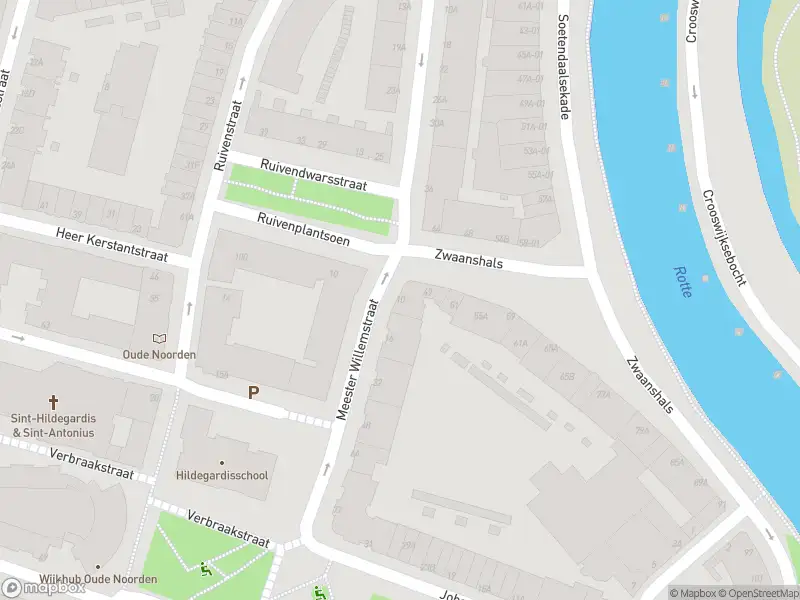 Ambulance met grote spoed naar de Meester Willemstraat in Rotterdam