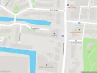 Ambulance met grote spoed naar de Smeenklaan in Amstelveen