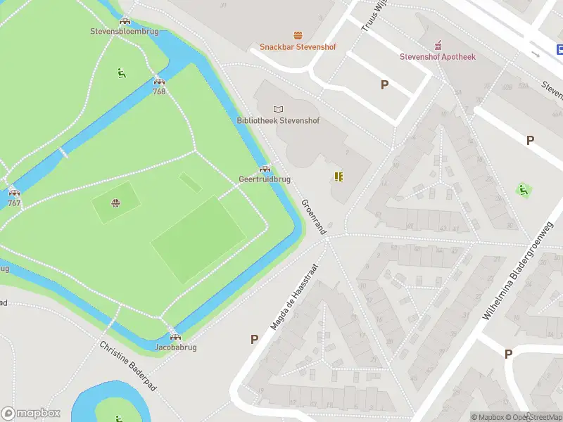 Ambulance met gepaste spoed naar de Theda Mansholtstraat in Leiden