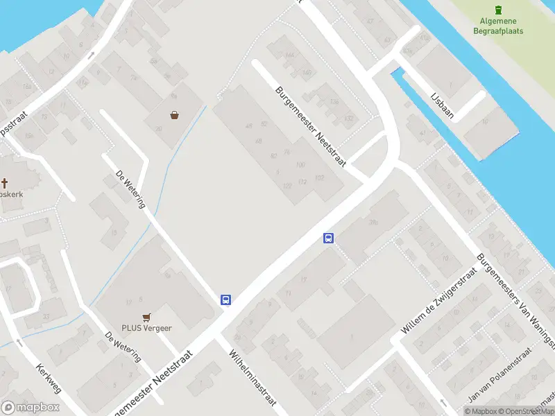 Ambulance met grote spoed naar de Burgemeester Neetstraat in Ouderkerk aan den IJssel