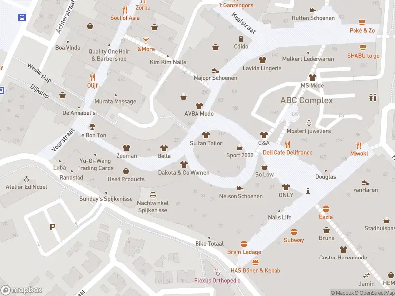 Ambulance met grote spoed naar de Breestoep in Spijkenisse