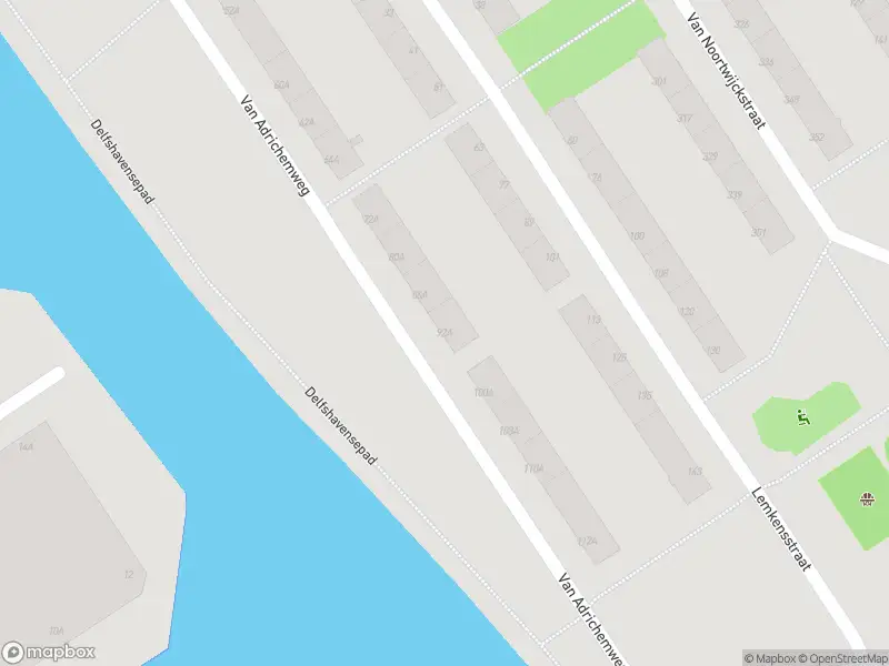 Ambulance met gepaste spoed naar de Van Adrichemweg in Rotterdam