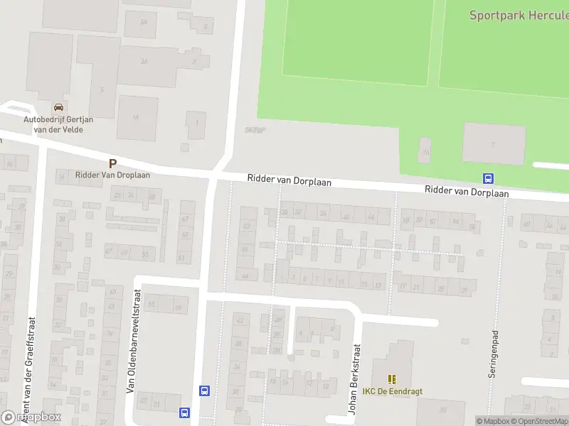 Ambulance met grote spoed naar de Ridder van Dorplaan in Zuid-Beijerland