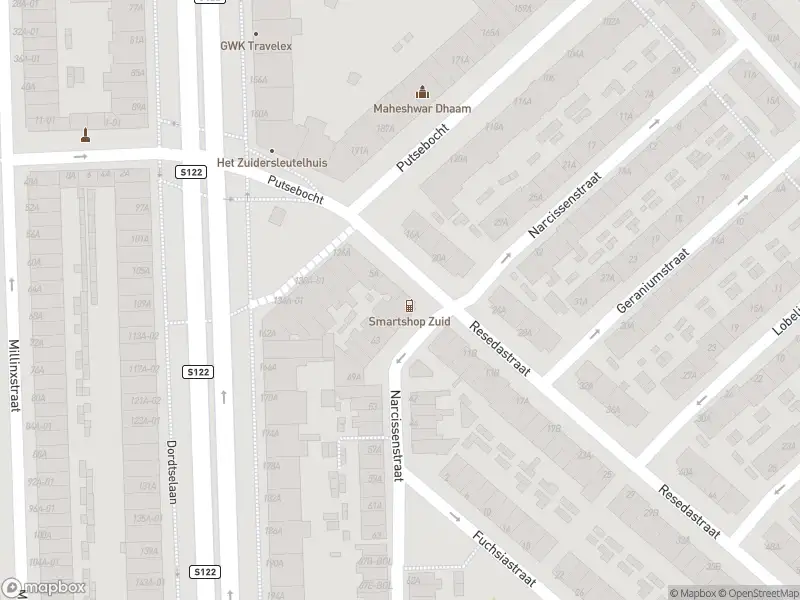 Ambulance met gepaste spoed naar de Resedastraat in Rotterdam