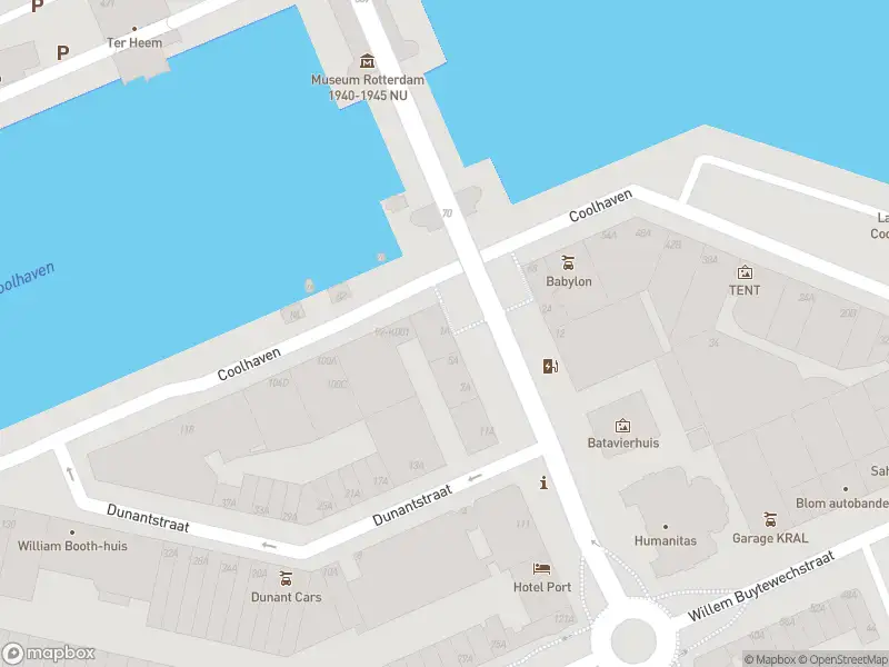 Ambulance met grote spoed naar de Pieter de Hoochweg in Rotterdam