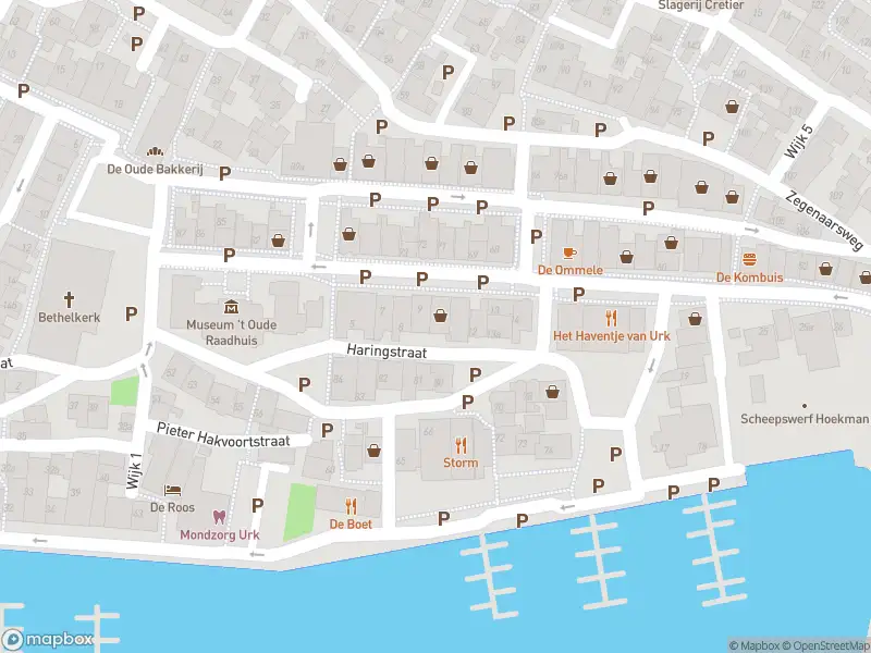 Brandweer met gepaste spoed naar de Wijk 8 in Urk vanwege een buitenbrand