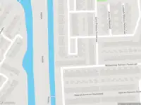 Ambulance met grote spoed naar de Truus Smulders-Beliënstraat in Spijkenisse