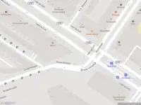 Ambulance met grote spoed naar de Brede Hilledijk in Rotterdam