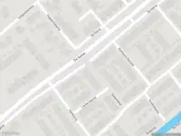 Ambulance met grote spoed naar de Swoerkamp in Velserbroek