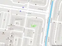 Ambulance met grote spoed naar de Herenhof in Alphen aan den Rijn