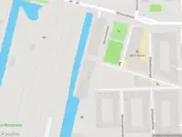 Ambulance met grote spoed naar de Berceusestraat in Amsterdam