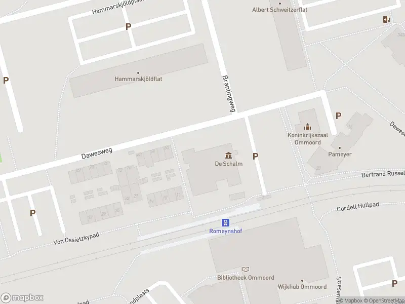 Ambulance met grote spoed naar de Dawesweg in Rotterdam