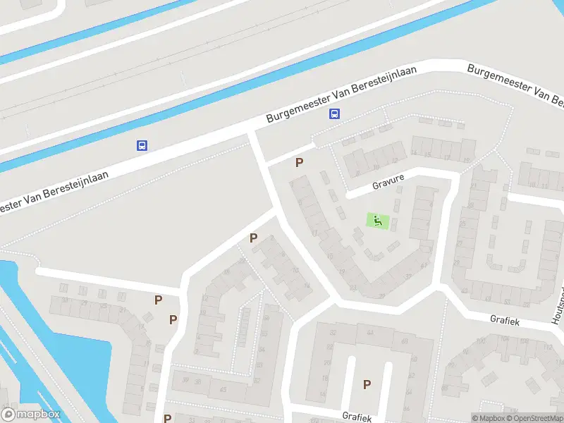 Ambulance met grote spoed naar de Grafiek in Capelle aan den IJssel