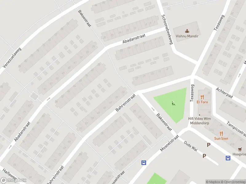 Ambulance met gepaste spoed naar de Bahreinstraat in Hoogvliet Rotterdam