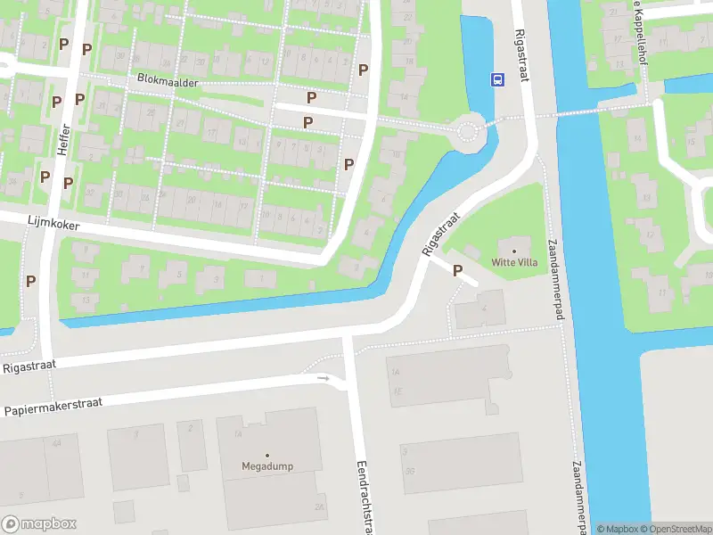 Ambulance met grote spoed naar de Riemenmaker in Wormer