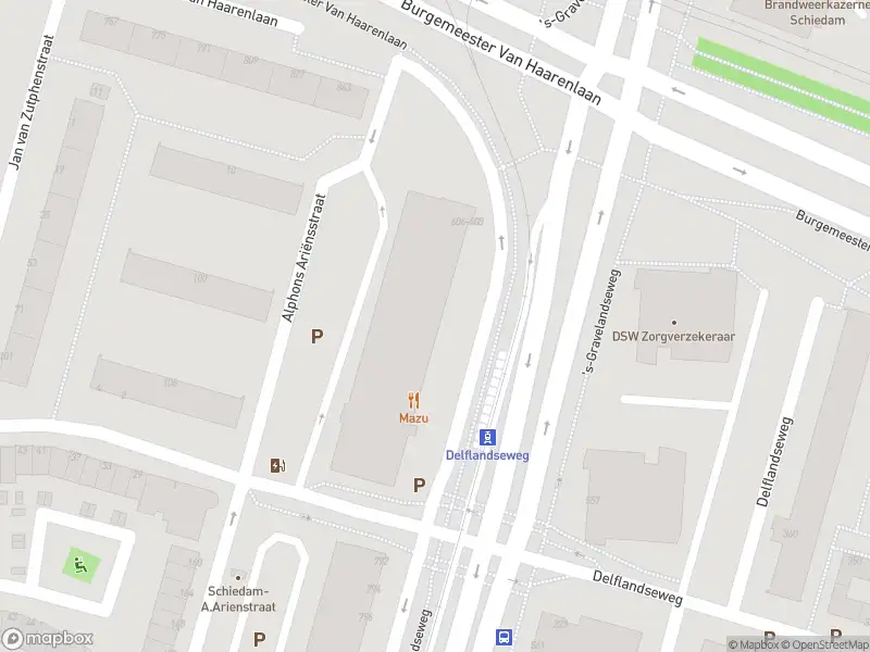 Ambulance met gepaste spoed naar de 's-Gravelandseweg in Schiedam