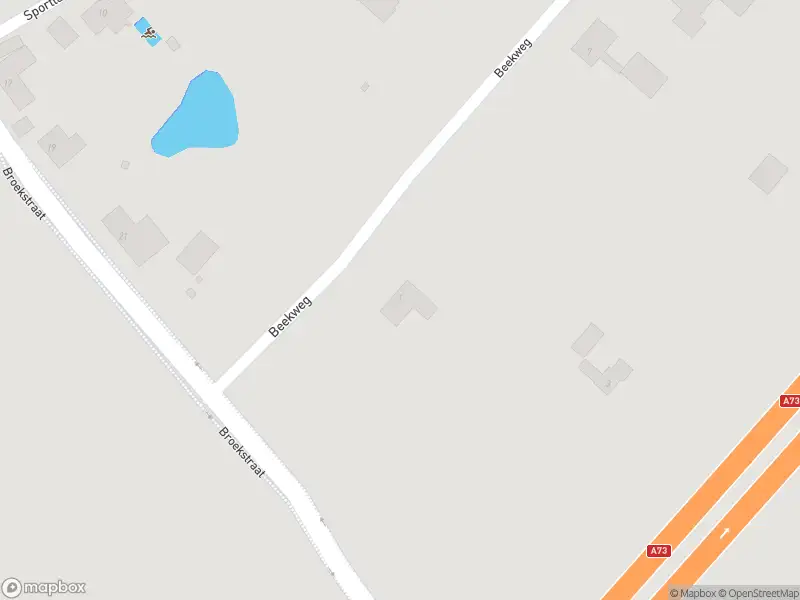 Politie naar de Beekweg in Belfeld vanwege aanrijding met letsel