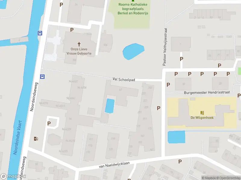 Ambulance met grote spoed naar de Pastoor Velthuijsestraat in Berkel en Rodenrijs