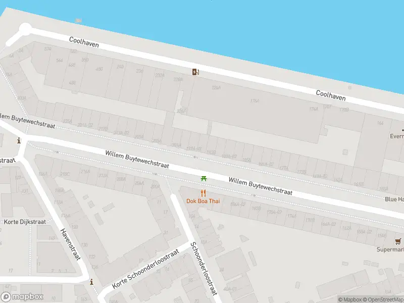 Ambulance met grote spoed naar de Willem Buytewechstraat in Rotterdam