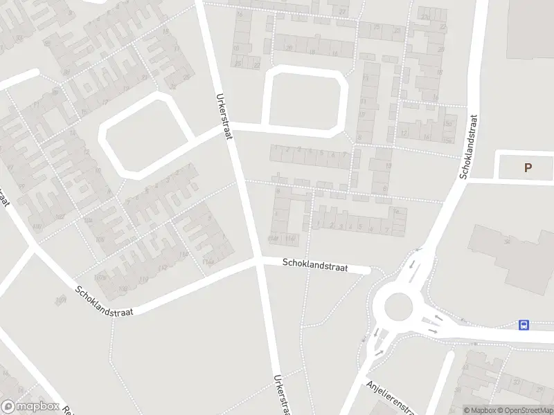 Ambulance met gepaste spoed naar de Torenvalkstraat in Volendam