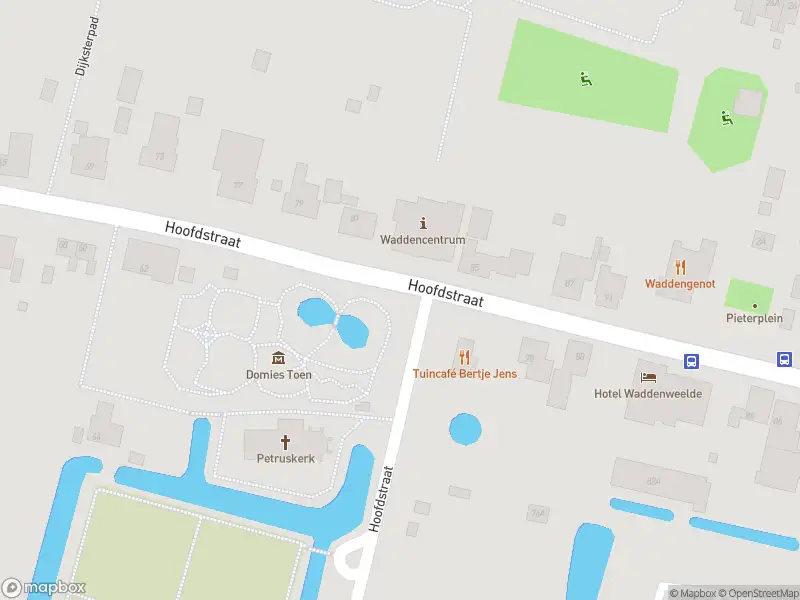 Brandweer met grote spoed naar de Hoofdstraat in Pieterburen vanwege gebouwbrand