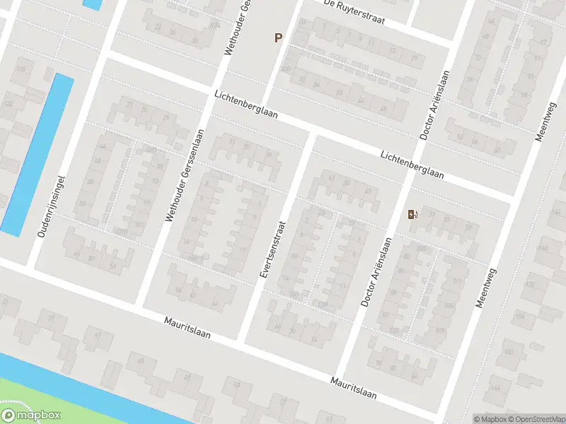 Brandweer met grote spoed naar de Evertsenstraat in De Meern vanwege waarnemen gaslucht