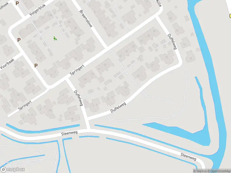 Brandweer met grote spoed naar de Duffelweg in Ouddorp vanwege gebouwbrand