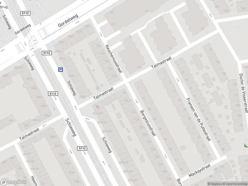 Ambulance met gepaste spoed naar de Borgesiusstraat in Rotterdam