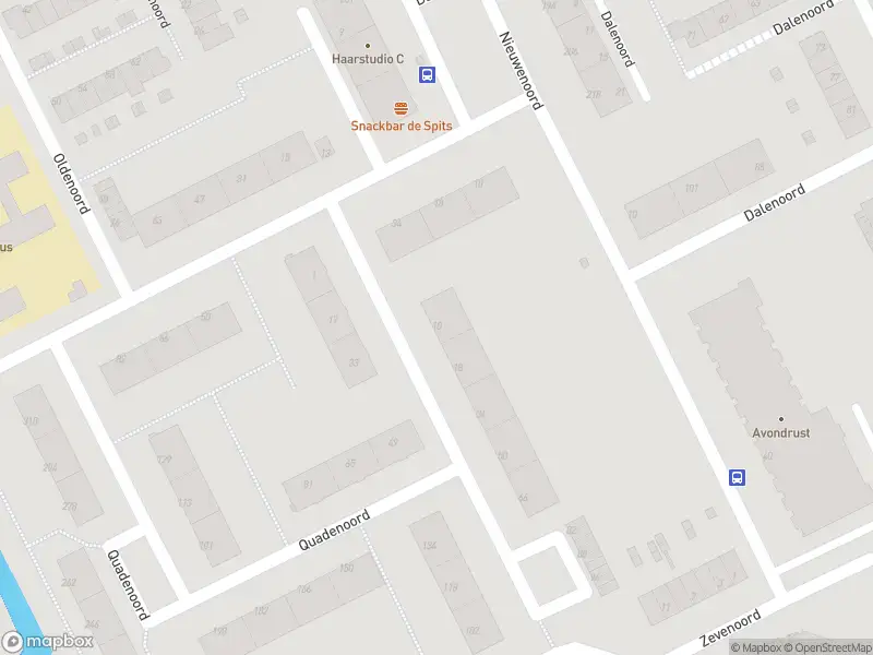 Ambulance met grote spoed naar de Quadenoord in Rotterdam