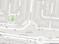 Ambulance met grote spoed naar de Boerhaaveplein in Schiedam