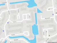 Ambulance met grote spoed naar de Norma in Capelle aan den IJssel