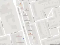 Ambulance met gepaste spoed naar de 't Plateau in Spijkenisse