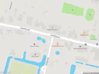 Brandweer met grote spoed naar de Hoofdstraat in Pieterburen vanwege gebouwbrand