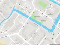 Brandweer met grote spoed naar de Rietzangerpad in Voorschoten vanwege stankoverlast