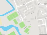 Politie met grote spoed naar de Moerenpad in Breda vanwege letsel