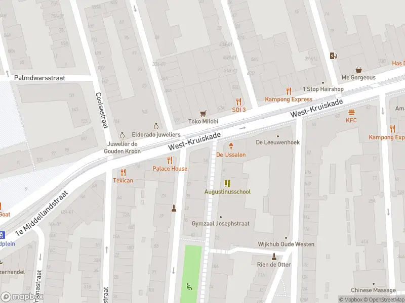 Ambulance met grote spoed naar de West-Kruiskade in Rotterdam