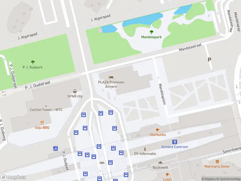 Brandweer met gepaste spoed naar de Mandelaplein in Almere