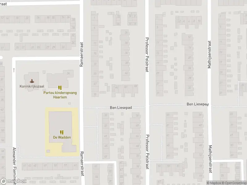 Ambulance met grote spoed naar de Robert Kochlaan in Haarlem